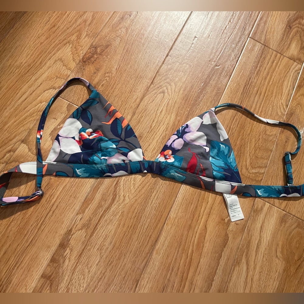 Hollister swim top